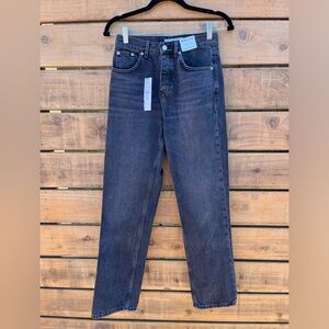 NWT Topshop straight leg jeans. Dark wash black. US Sz 4, 26 waist, 34 inseam.